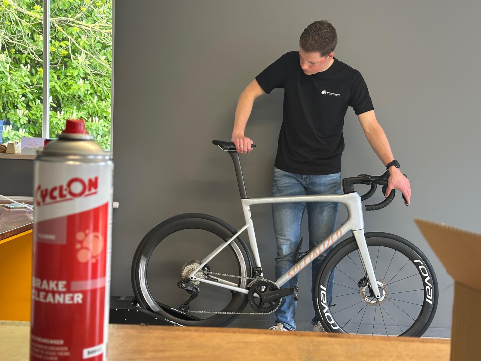 Werkplaats overzicht — fiets service bij Van Steensel Wielersport